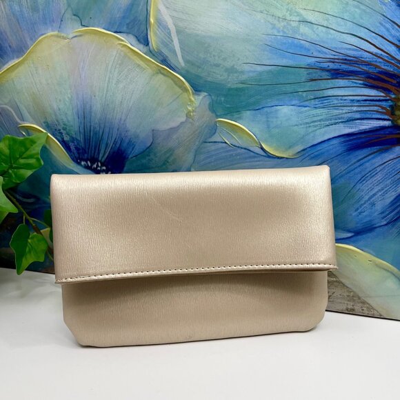 Neiman marcus Gold Folding Clutch Purse With Magnetic Snap Closure & Textured Fi - Picture 1 of 11